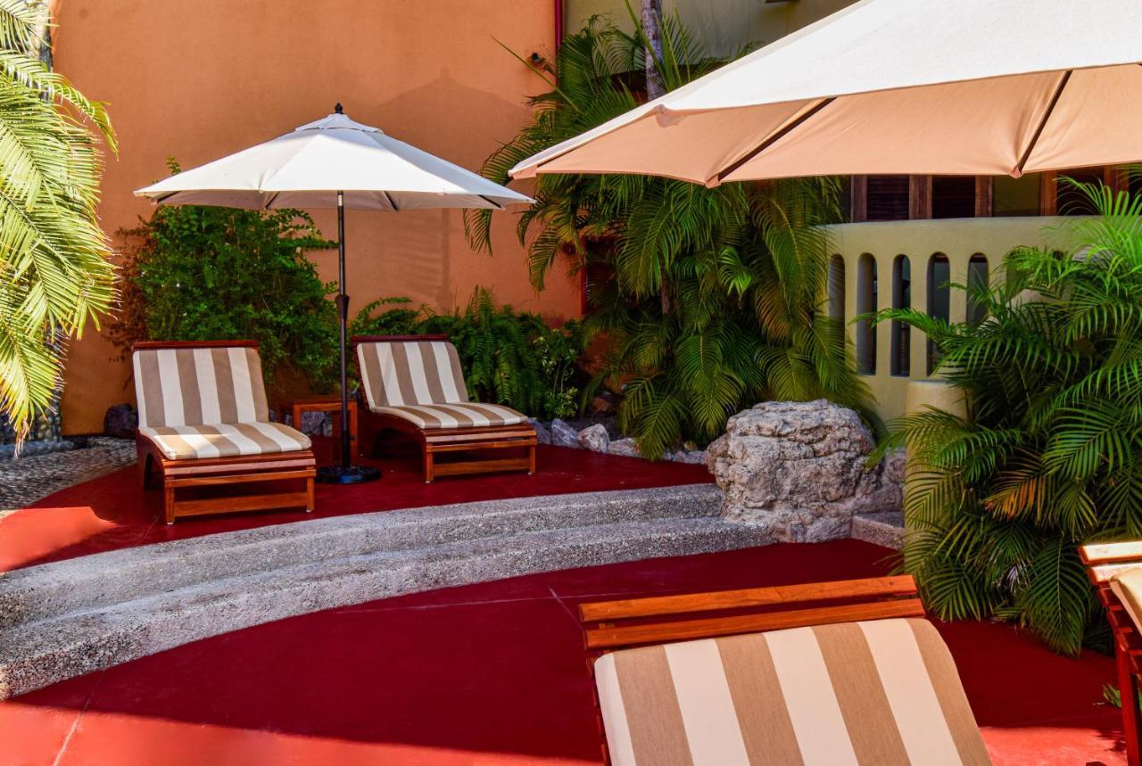 Hotel Hilton Grand Vacations Club Zihuatanejo Extérieur photo