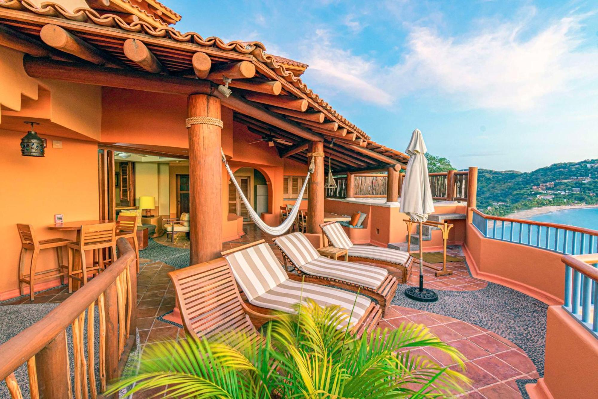 Hotel Hilton Grand Vacations Club Zihuatanejo Extérieur photo