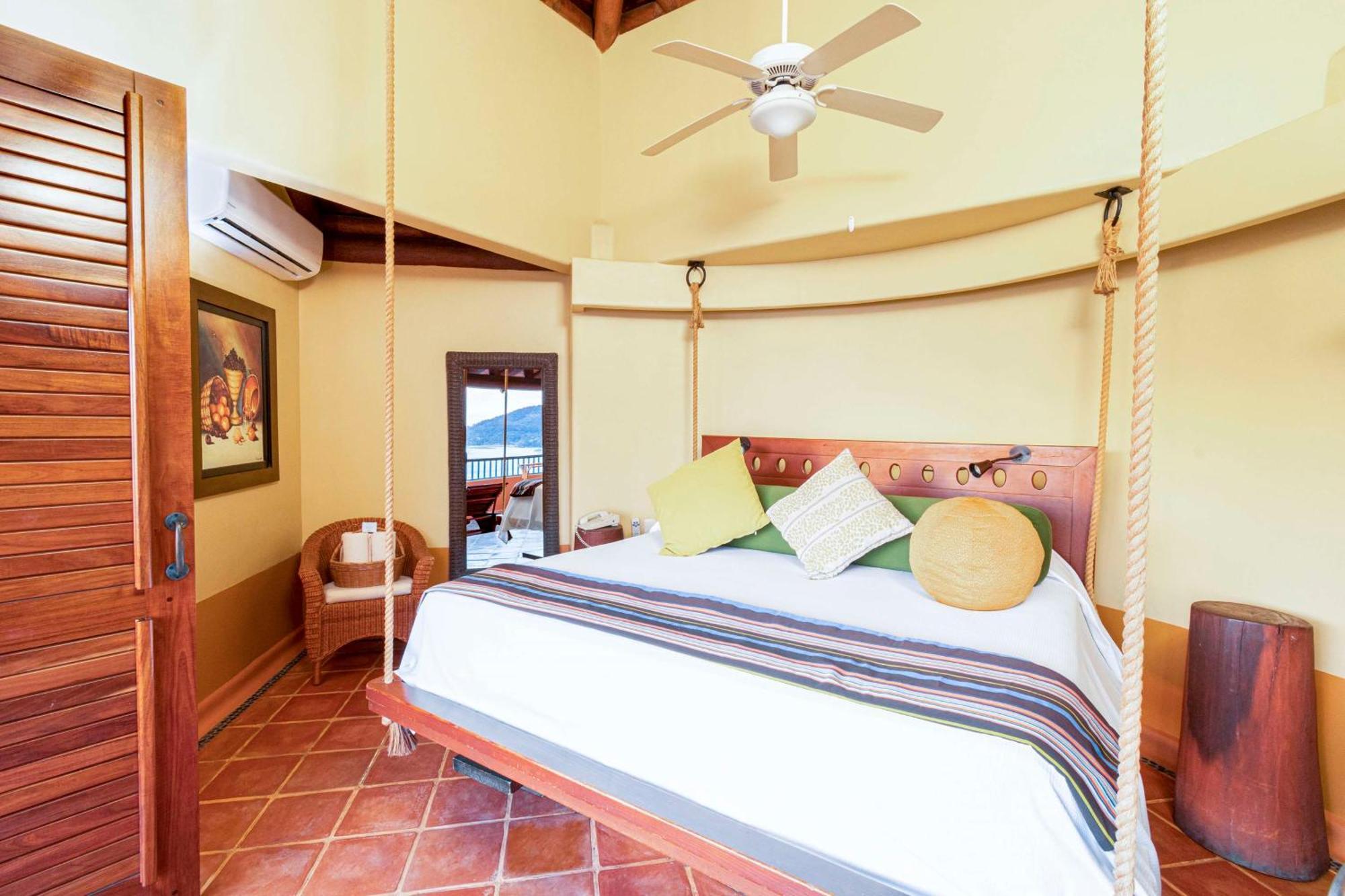 Hotel Hilton Grand Vacations Club Zihuatanejo Extérieur photo