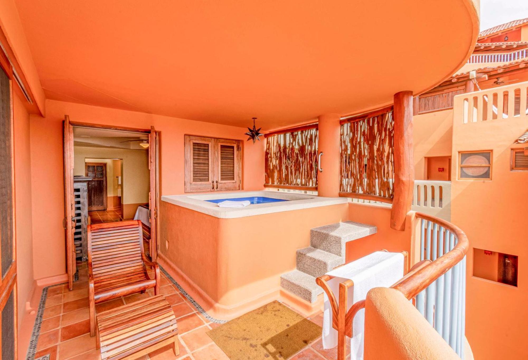 Hotel Hilton Grand Vacations Club Zihuatanejo Extérieur photo