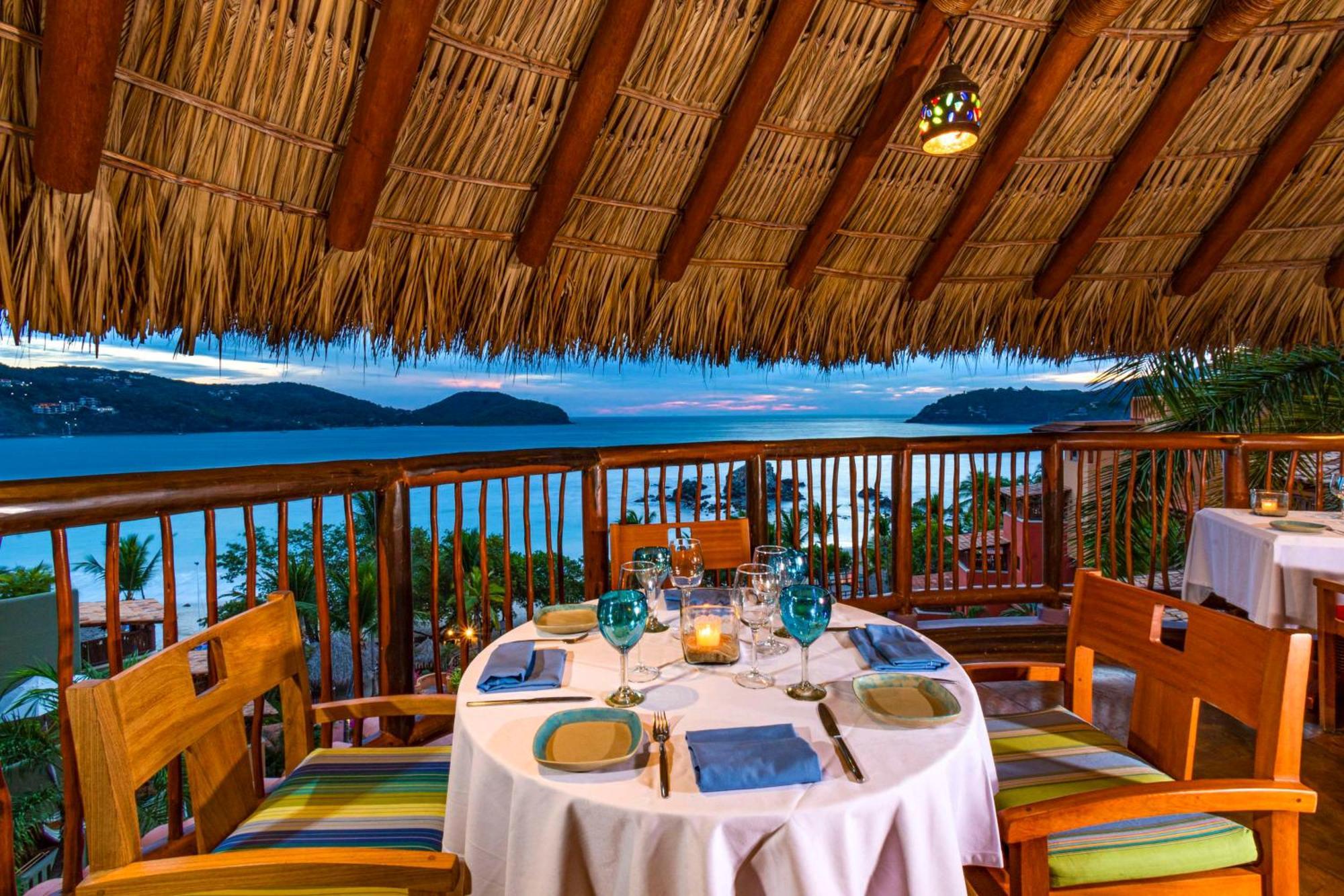 Hotel Hilton Grand Vacations Club Zihuatanejo Extérieur photo