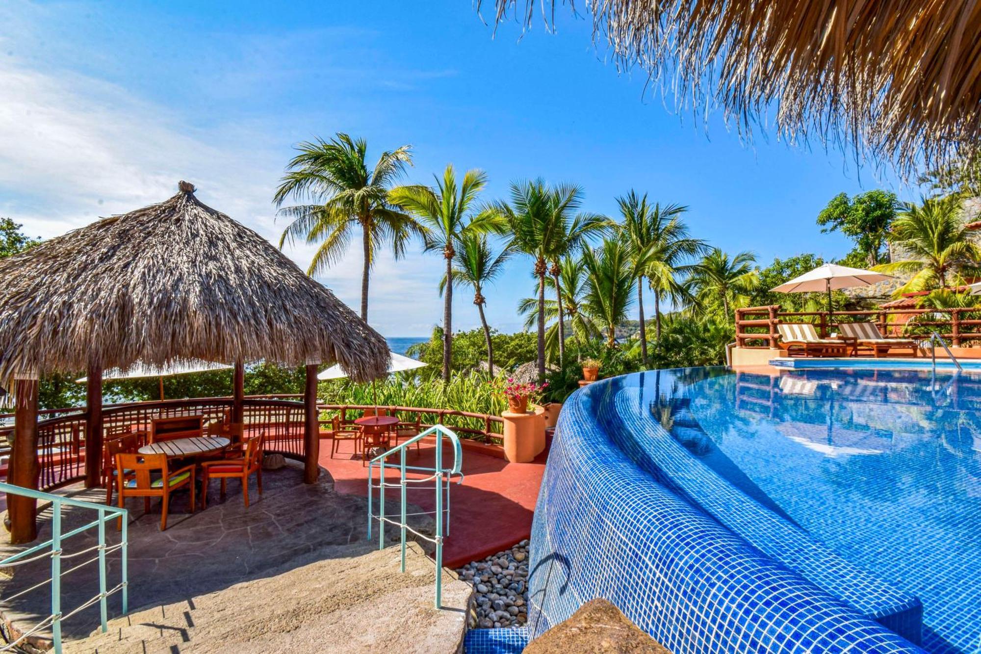 Hotel Hilton Grand Vacations Club Zihuatanejo Extérieur photo