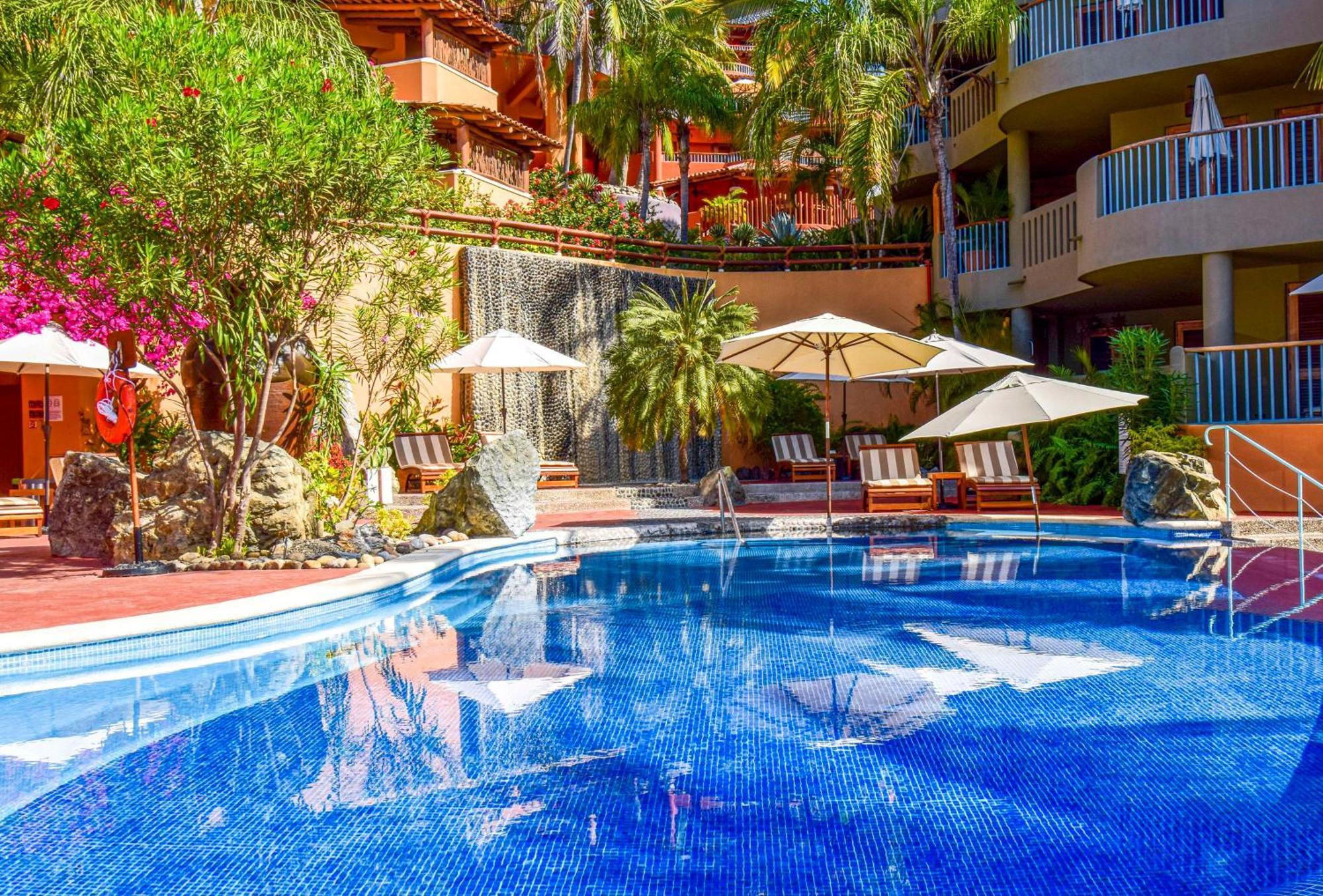 Hotel Hilton Grand Vacations Club Zihuatanejo Extérieur photo