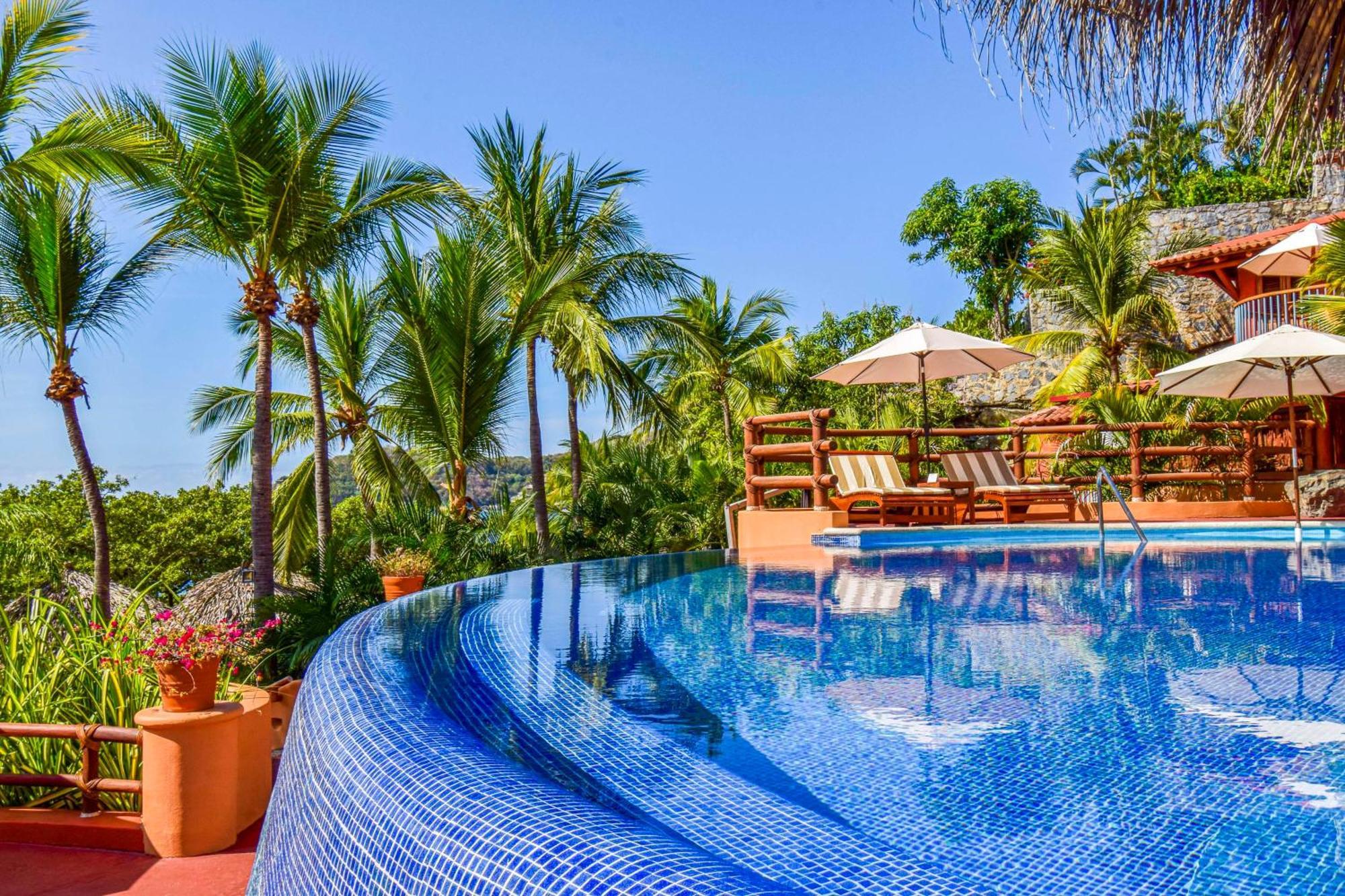 Hotel Hilton Grand Vacations Club Zihuatanejo Extérieur photo